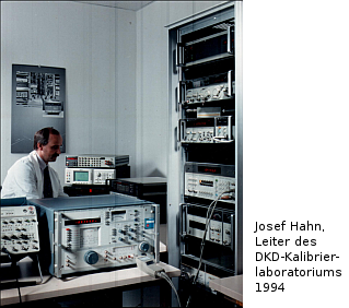 Zur Startseite: Das Bild von 1994 zeigt den Leiter des DKD-Laboratoriums Josef Hahn.
